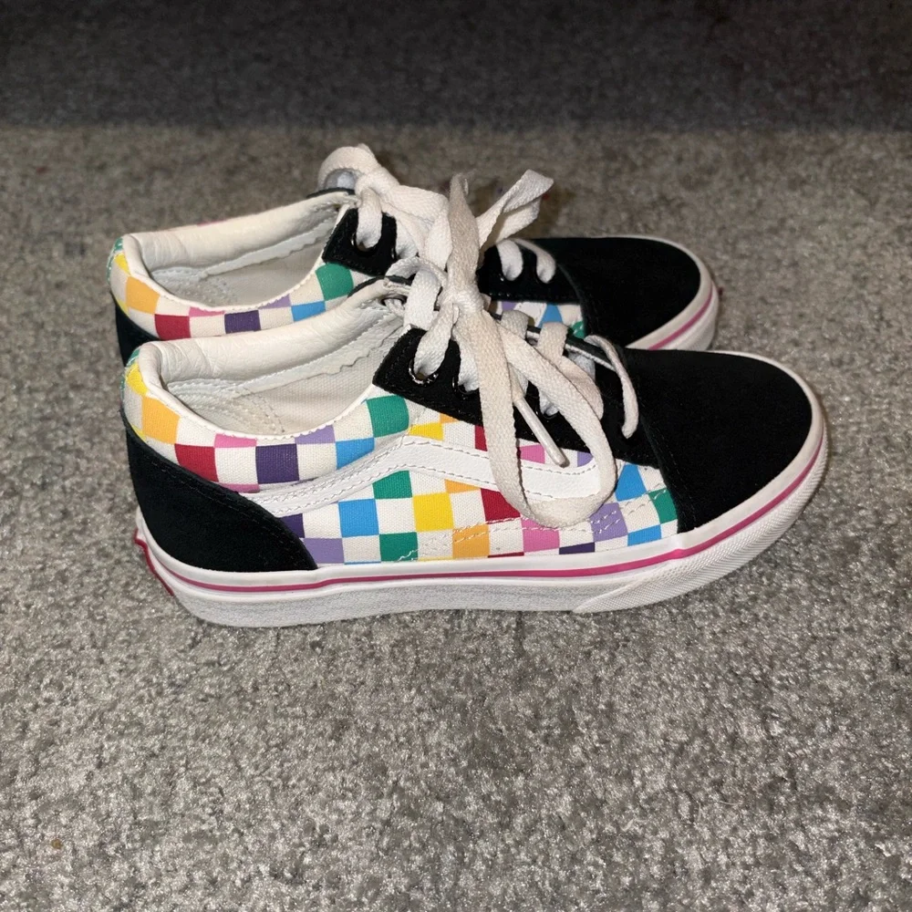 Vans Kids Checkerboard Low-Top Sneakers in Black and Multicolor